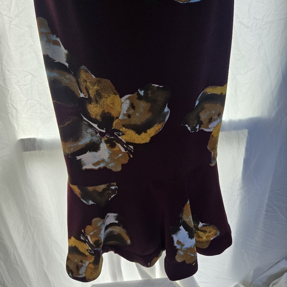 Beautiful Mermaid Floral Dress EUC - Picture 4 of 11